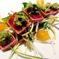 Yellowfin Tuna Tataki, Raw Daikon,  Avocado